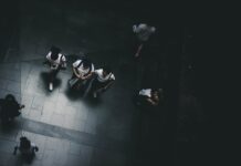 W jakim wieku Japończycy idą do liceum?