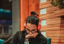 Jak działa funkcja redukcji hałasu w słuchawkach